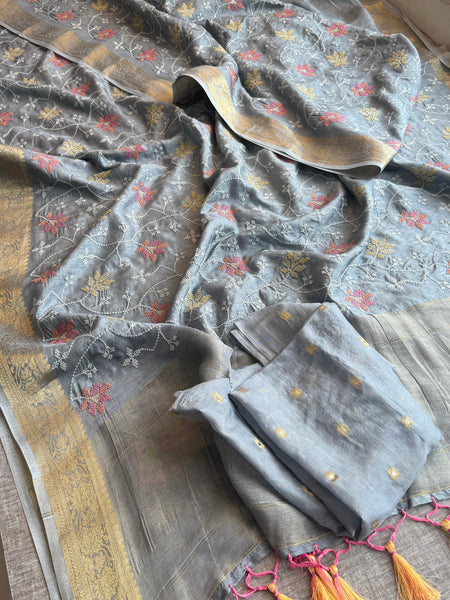 Pure Munga Silk Banarasi Saree with Multi-Thread Embroidery & Blouse