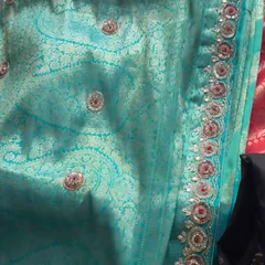 Soft Munga Silk Saree with Kutdana & Zarkan Embellishment