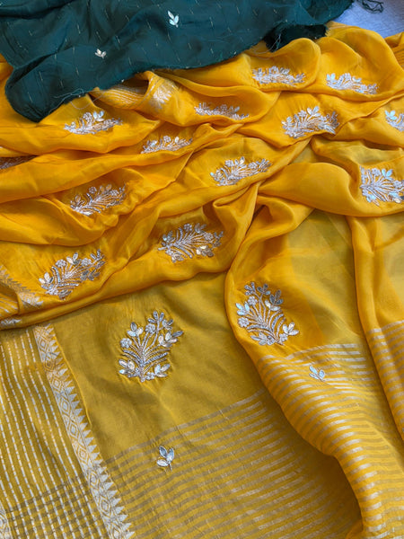 Crepe Banarasi Saree with Zardozi & Zarkan Embellishments