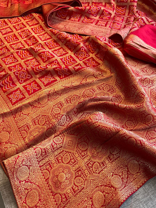 Pure Munga Silk Saree with Meena Banarasi Weaving