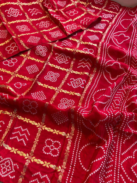 Pure Crepe Silk Saree with Bandhani Banarasi Weaving