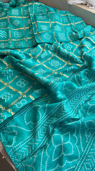 Pure Crepe Silk Saree with Bandhani Banarasi Weaving