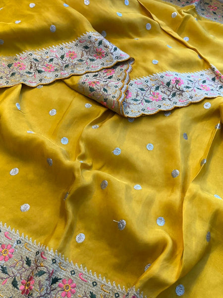 Pure Munga Silk Saree with Multi-Thread Embroidery & Zari Work