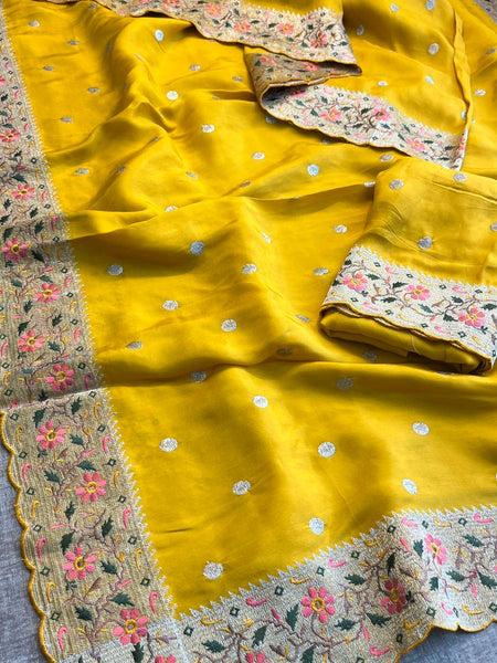 Pure Munga Silk Saree with Multi-Thread Embroidery & Zari Work