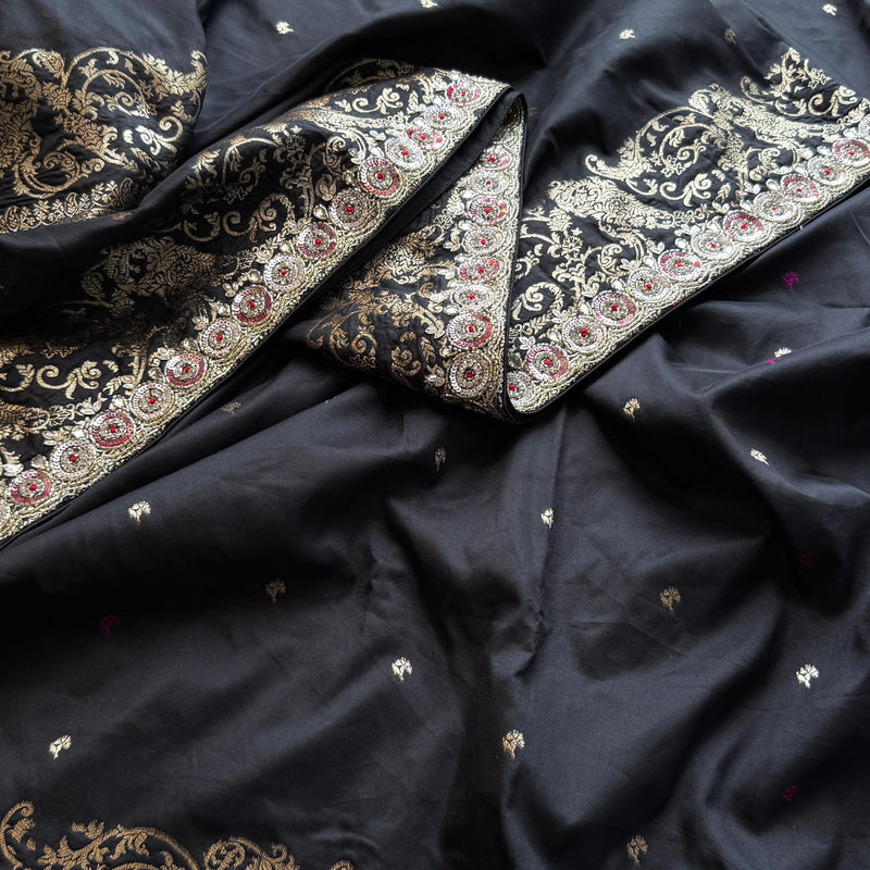 Soft Munga Silk Saree with Kutdana & Zarkan Embellishment