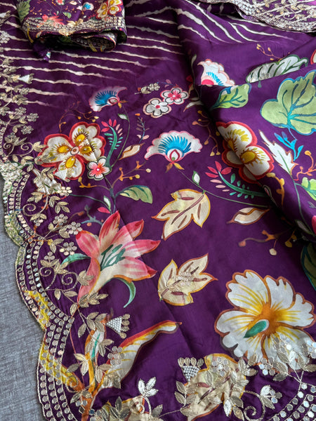 Munga Crepe Silk Saree with Kasab & Gotapatti Detailing