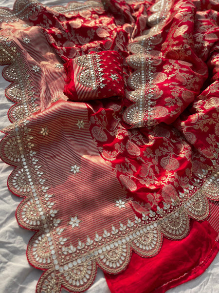 Khaddi Georgette Banarasi Saree with Pearl & Gotapatti Work